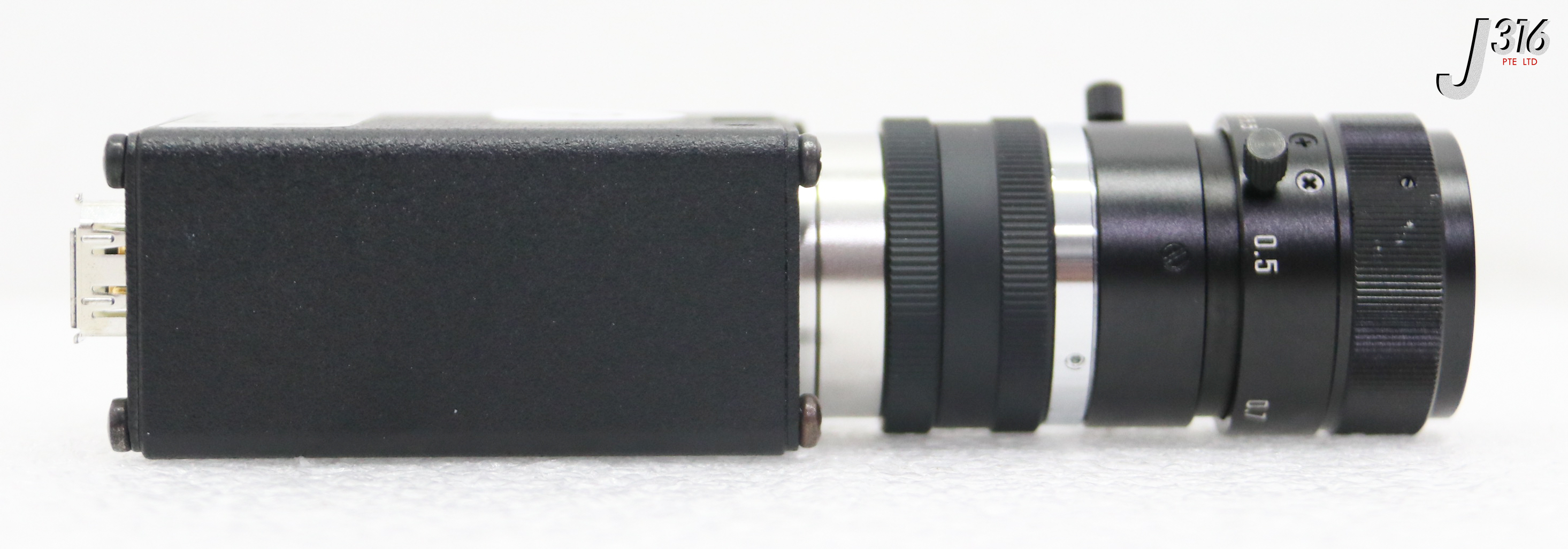37634 BASLER INDUSTRIAL CCD CAMERA W/ TAMRON LENS U64605 A602F-2